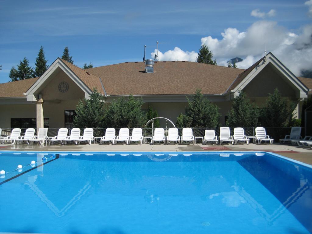 Radium Valley Vacation Resort Invermere Εξωτερικό φωτογραφία