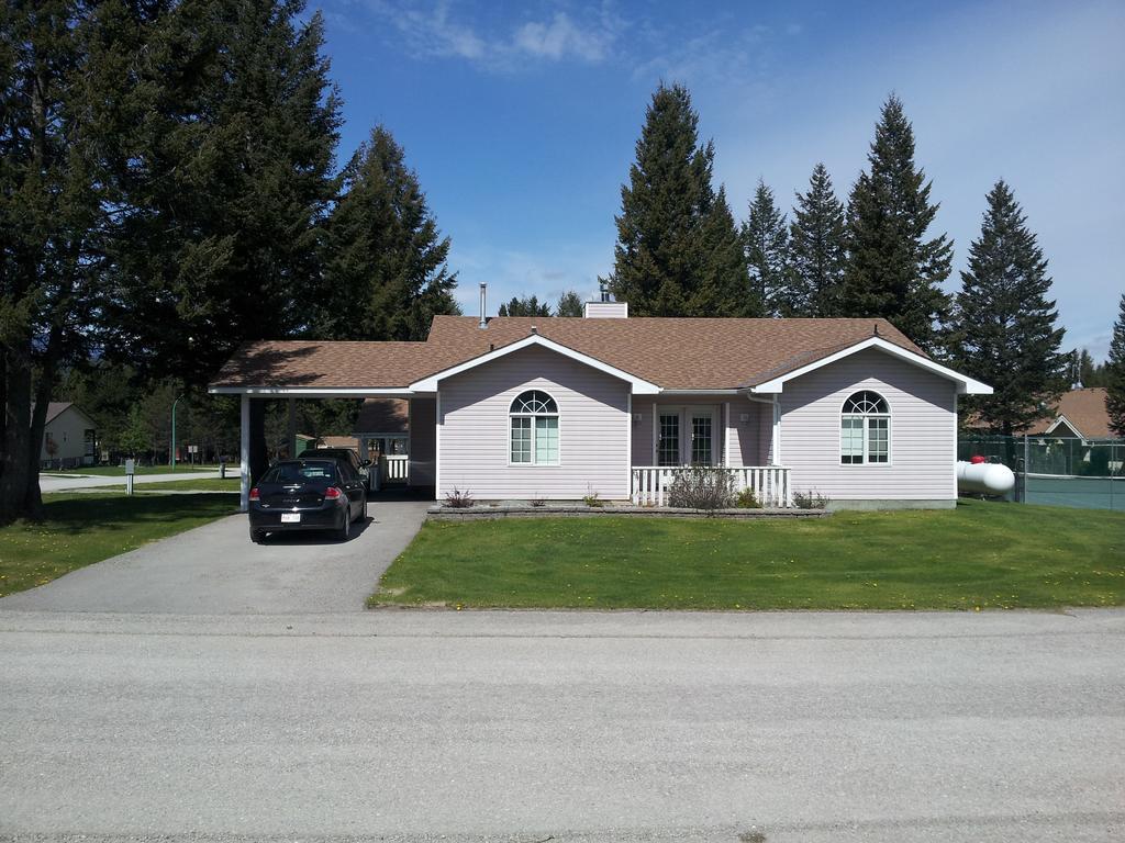 Radium Valley Vacation Resort Invermere Εξωτερικό φωτογραφία